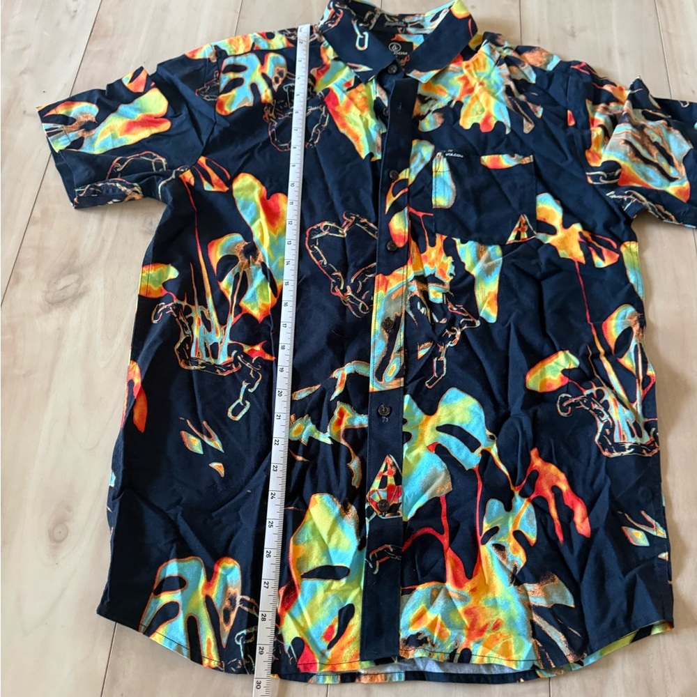 Volcom button down - Picture 2 of 3